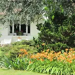 Les Ecureuils Bed & Breakfast 4*
