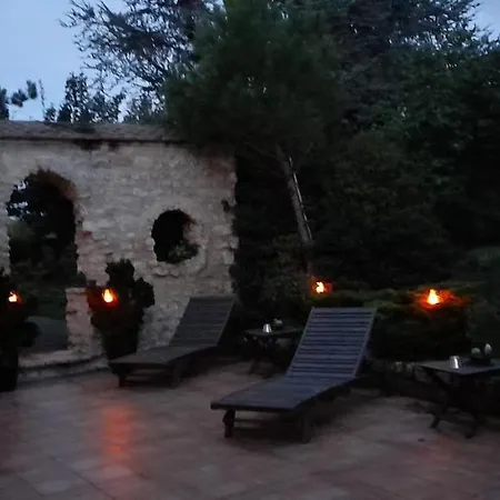 Les Ecureuils Bed and Breakfast Bougligny
