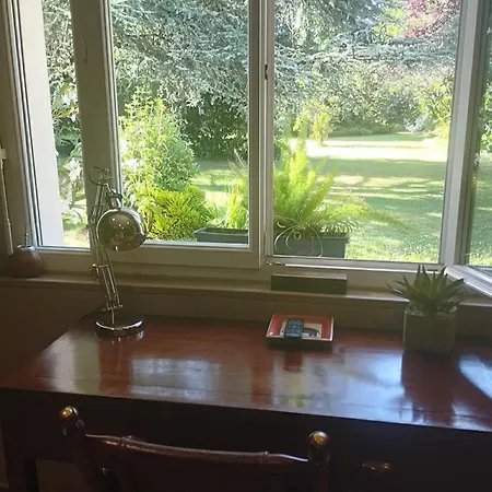 Les Ecureuils Bed & Breakfast Bougligny